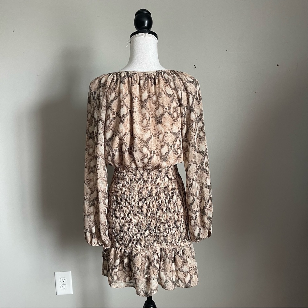LE LIS | Snakeskin Reptile Print Smocked Long Sleeve Dress Sz S - Picture 8 of 11
